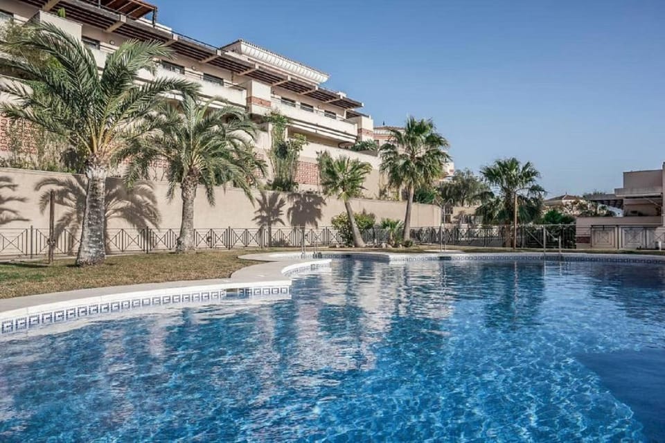 Holiday Home Swimming Pool