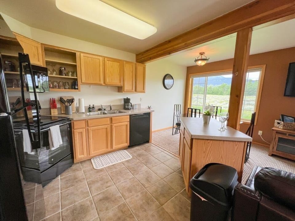 Fully equipped kitchen for meals at home