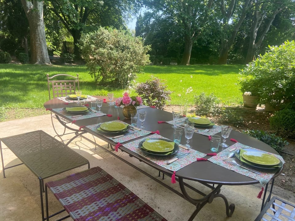 Outdoor dining