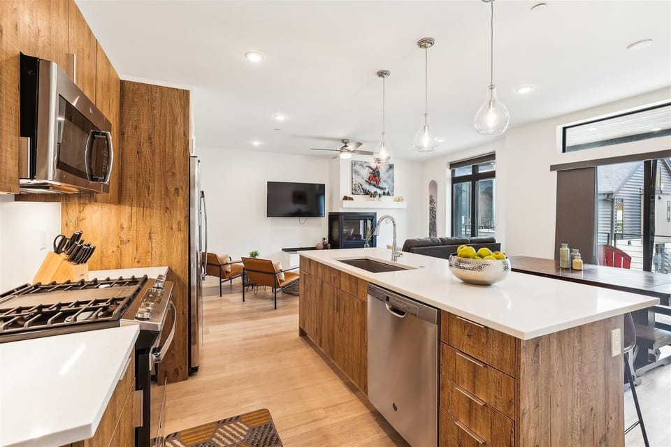 Kitchen - River West 522 - Silverthorne Vacation Rental