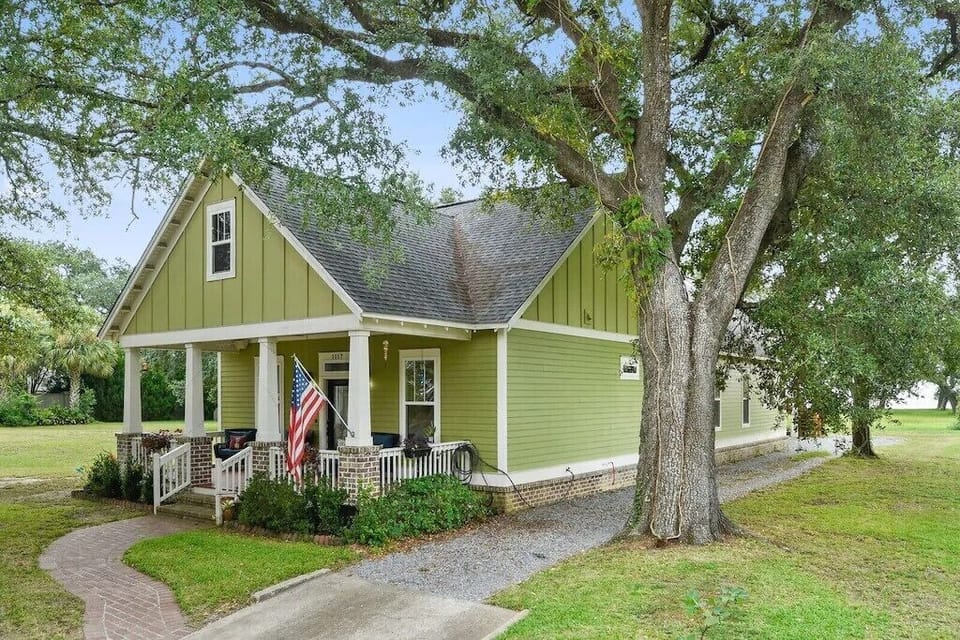 NOLA Style on 2nd St.