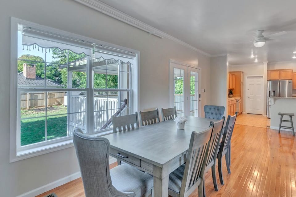 Dining Room Table with Seating for 8