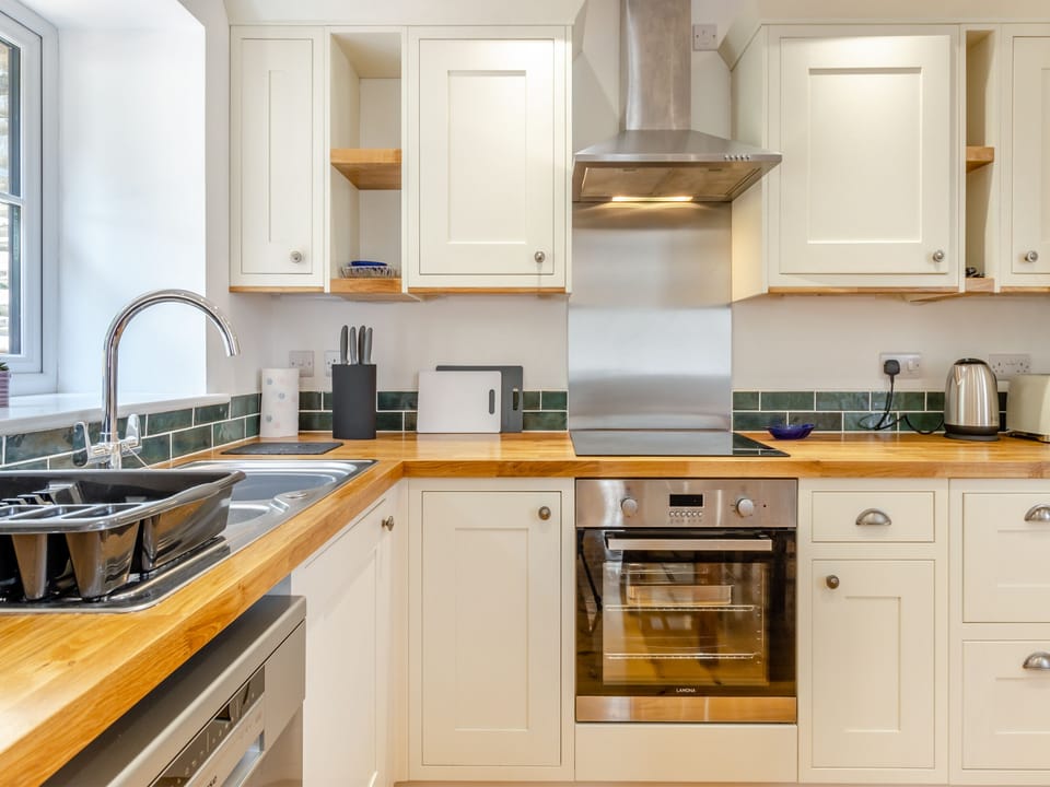 Kitchen | Y Beudy, Capel Bangor, near Aberystwyth