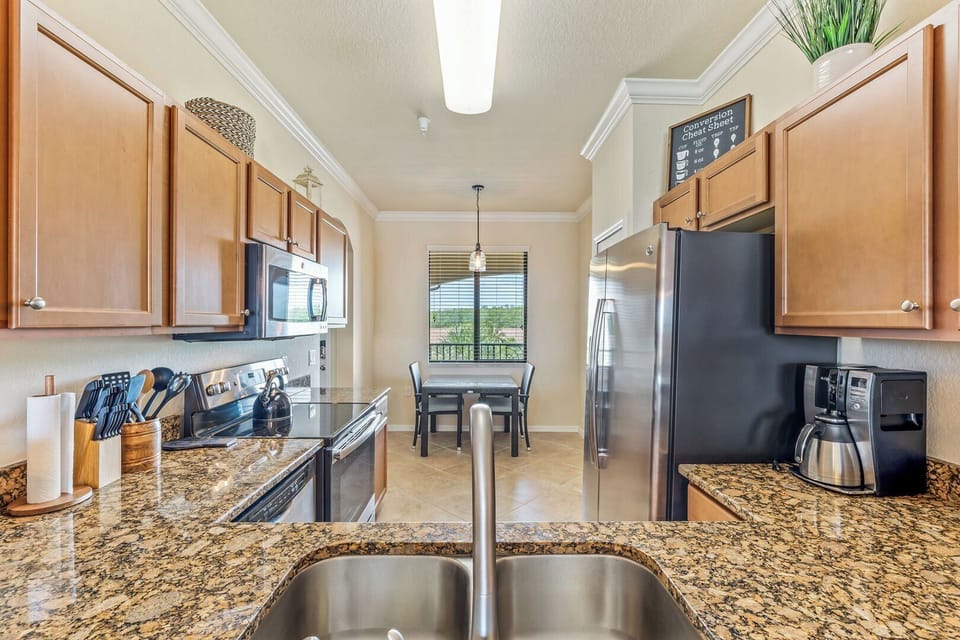Well equipped kitchen (Drip Coffee Pot)