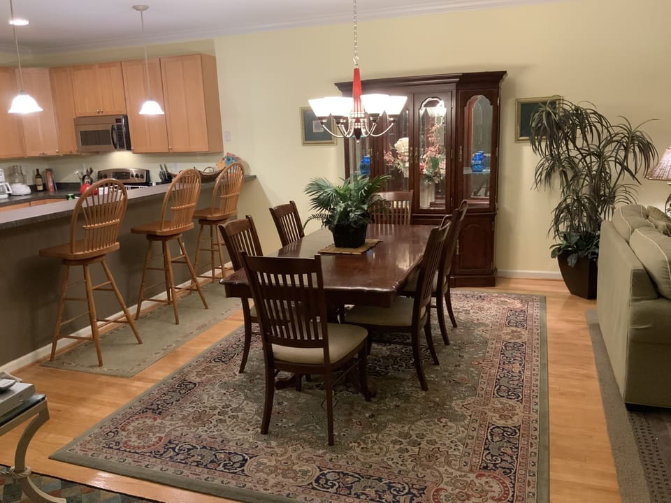 Formal Dining