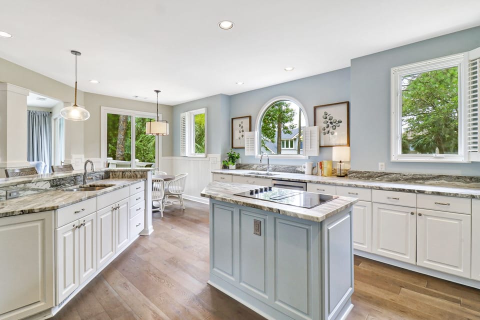 4 Ketch - Kitchen (2nd Floor)