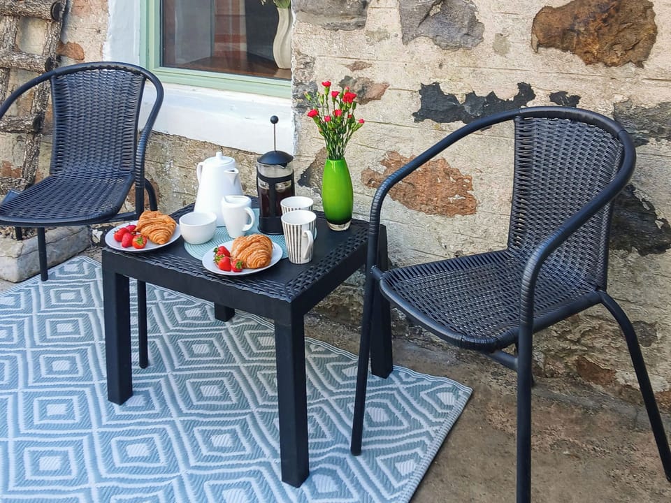 Patio bistro dining | Puffin Cottage, Fraserburgh