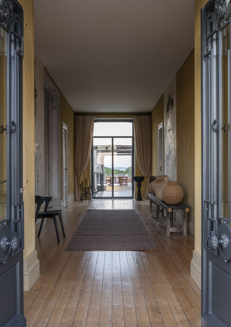 The hallway (ground floor)