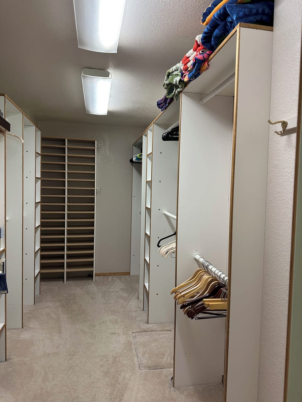 Master bedroom - Large walk-in closet. 