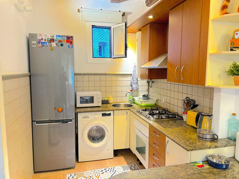 Kitchen & New Fridge (November 2024) 