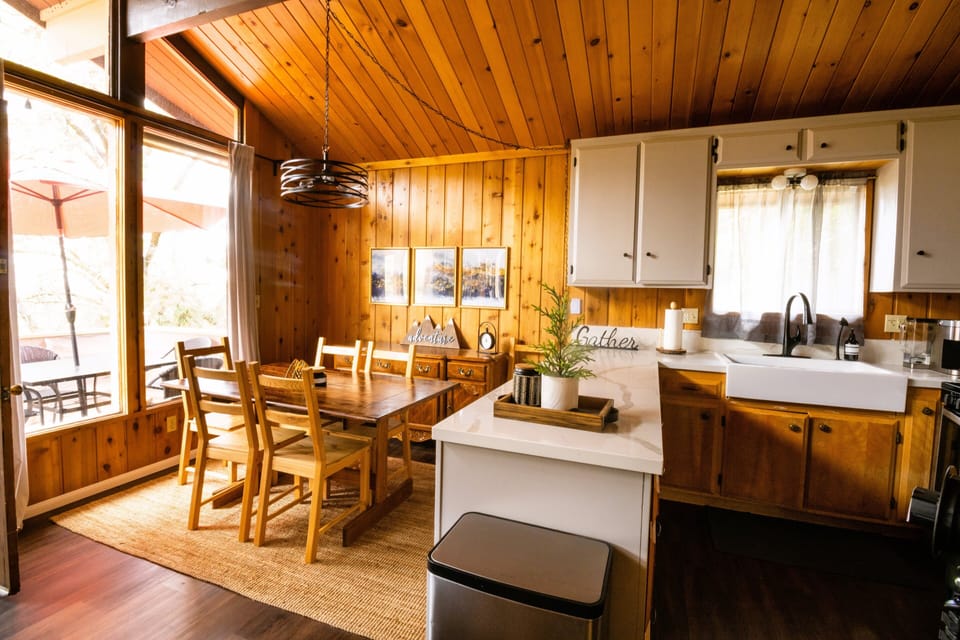 Dining Room Seating Area