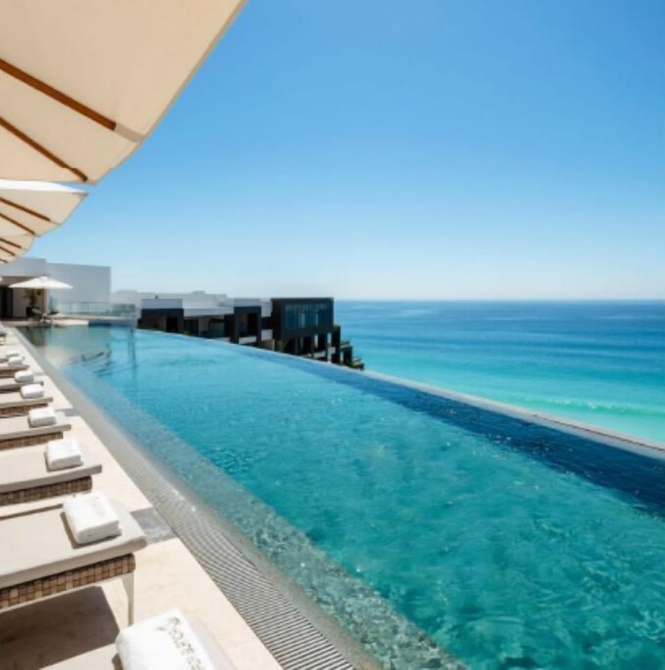 Rooftop pool