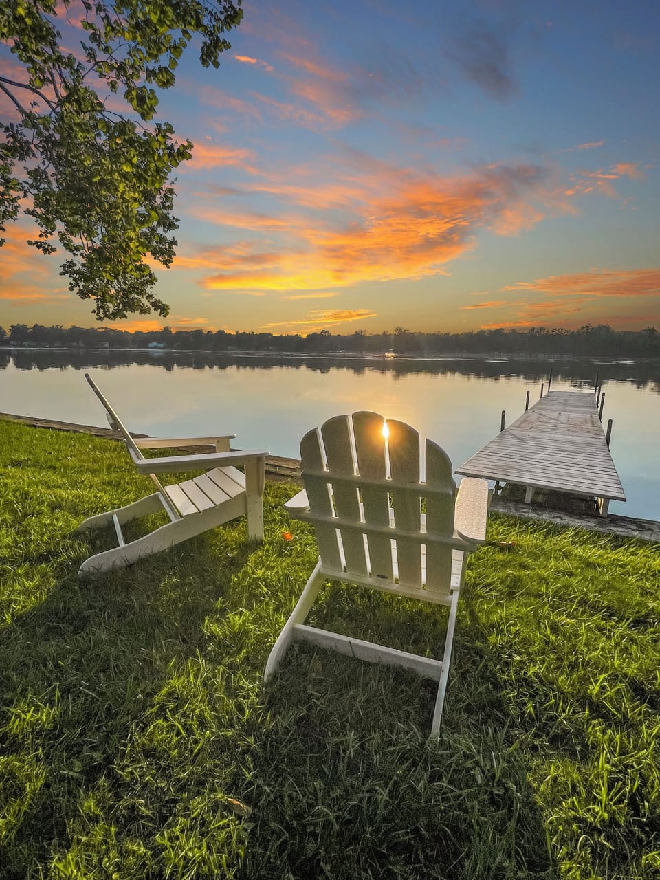Amazing sunsets at your private lakefront!