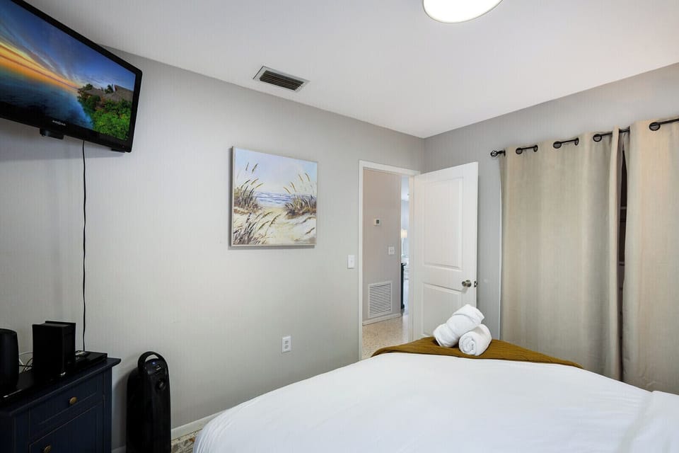Queen Room
