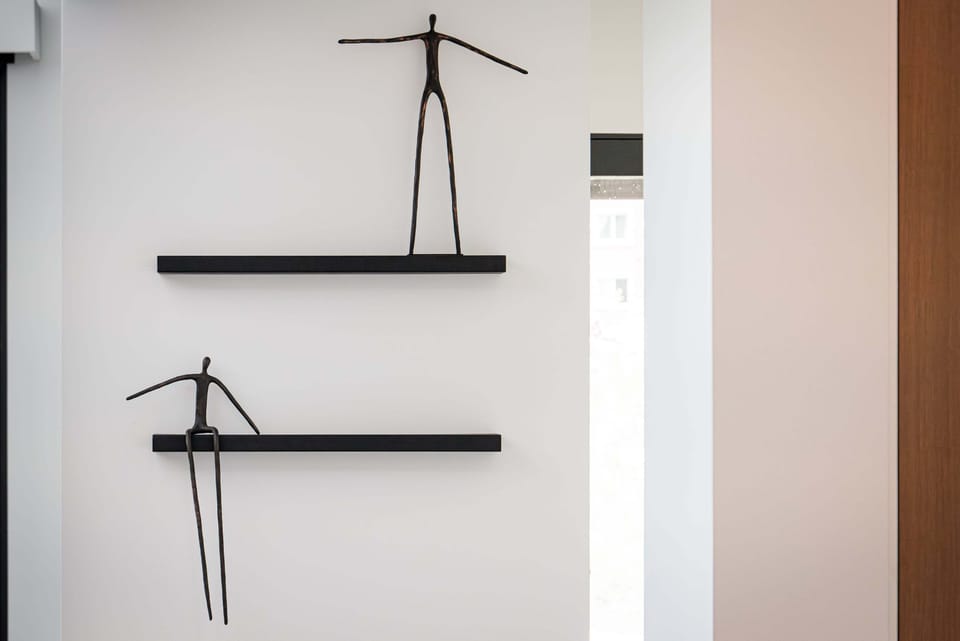 Contemporary art brings the home to life