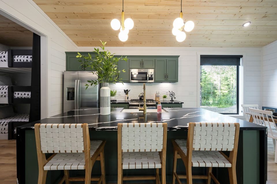 Plenty of space in the kitchen