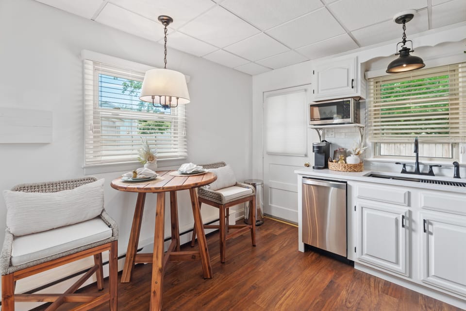 Eat in area of the kitchen