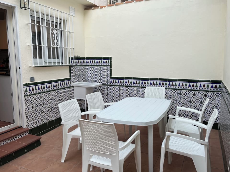 Outdoor area (2)