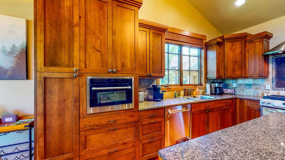 Large spacious kitchen