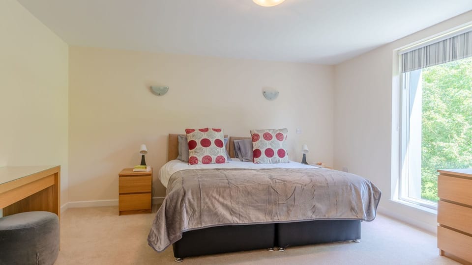 Bedroom Three, The Dutchy (Hill View), Bolthole Retreats