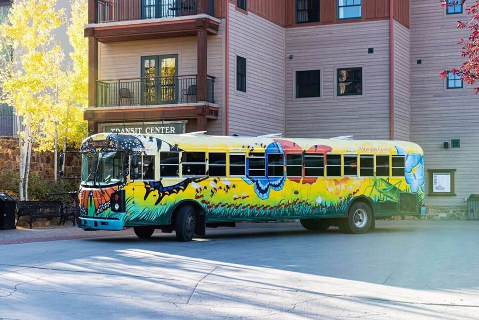 【Free Mountain Express】Stops steps from the front door — runs to downtown Crested Butte every ~15 minutes.