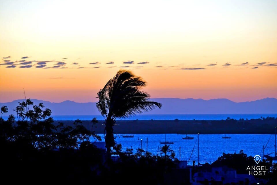 The picturesque shoreline, merely four blocks away!