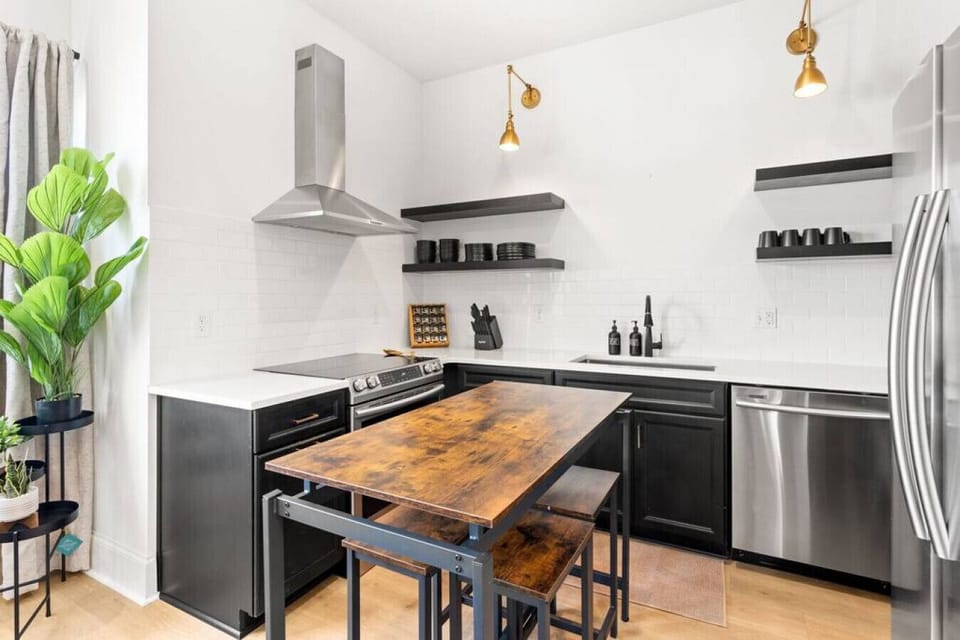 Seating for 4 at the kitchen table! Our kitchen is well-equipped for you to cook a great meal - high-end appliances, cookware, & spices.