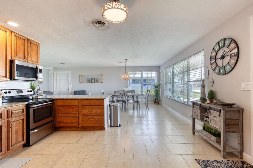 Daytona Beach Oceanfront Beach Vacation Home Airbnb VRBO Pet Friendly
