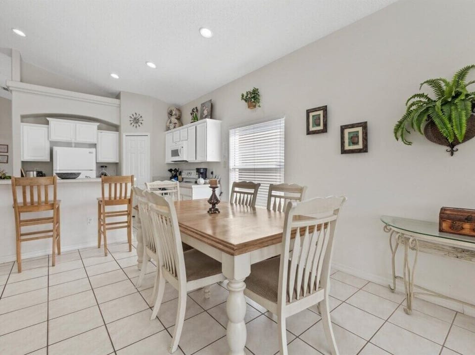 06-16728GlenbrookBlvd-6(4)