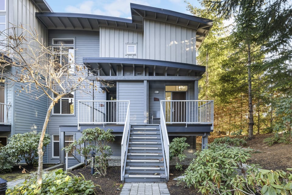 Front Entry, up the stairs and the door on the right, top floor unit!