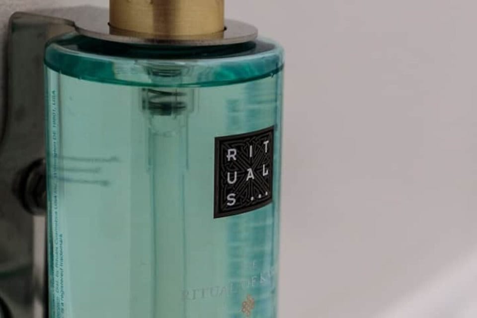 Bathroom amenities