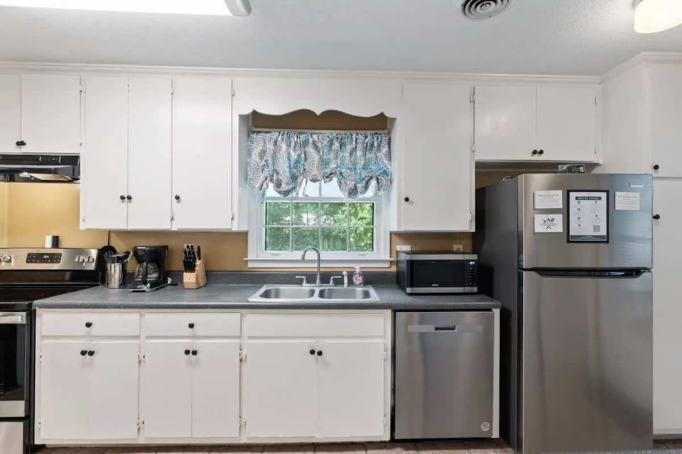Kitchen sink