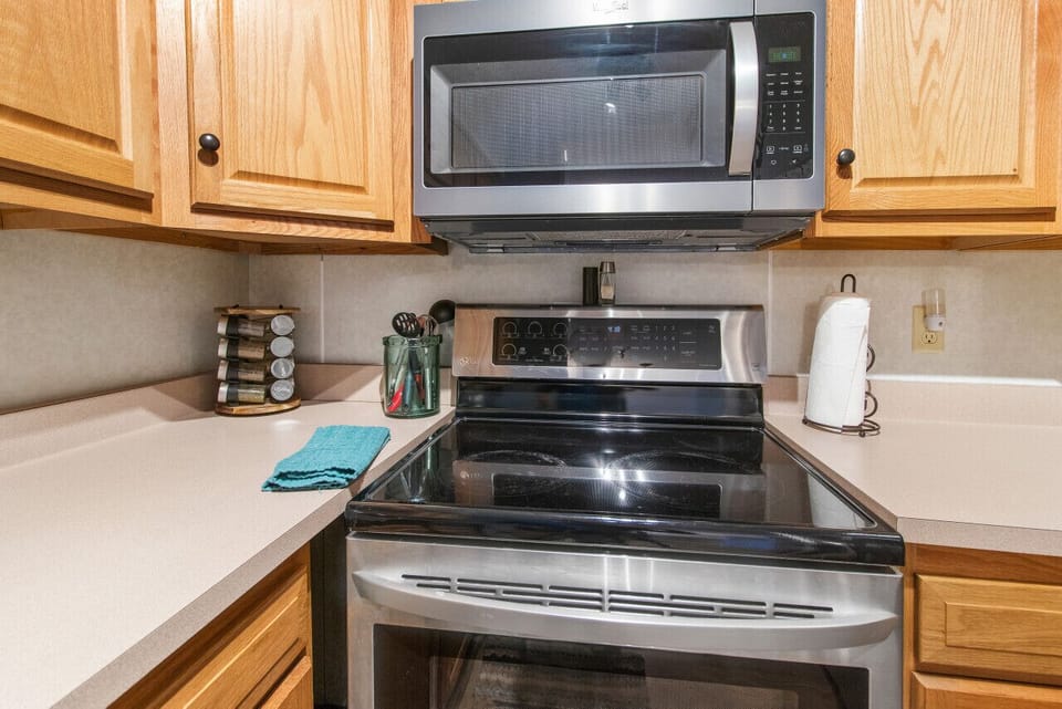 Fully equipped kitchen