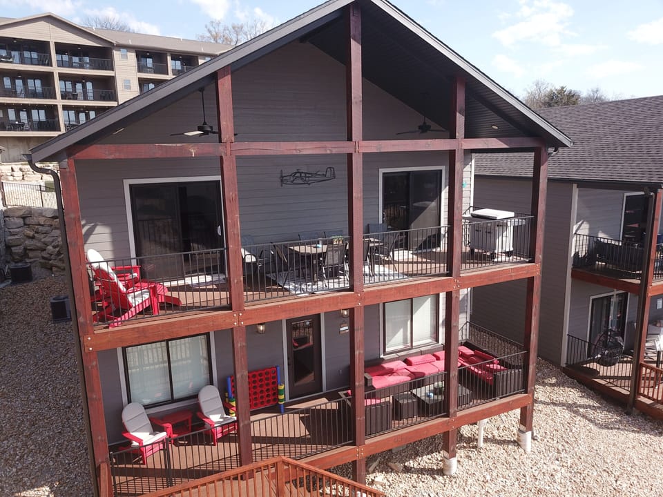 Two level deck with beautiful views!