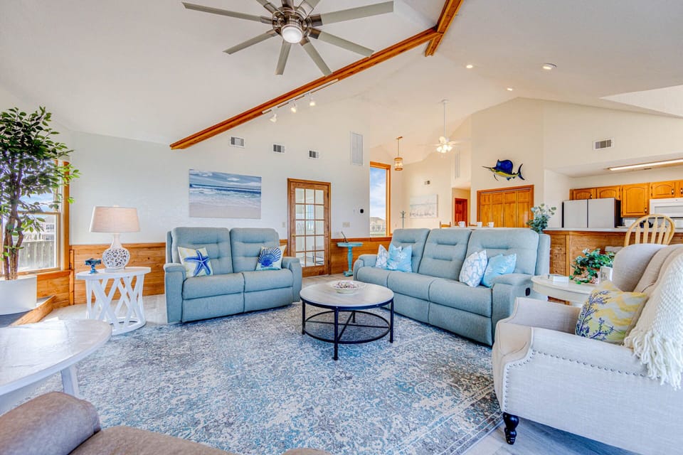 07-Surf-Or-Sound-Realty-1123-Solace By the Sea-Great Room-04