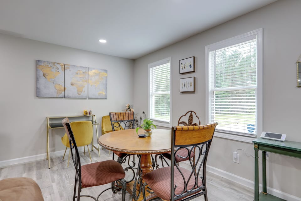 Dining Area | Laptop-Friendly Desk