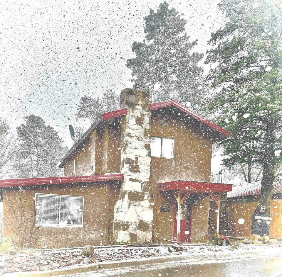 Beautiful winter weather at Woodland bear cabin.