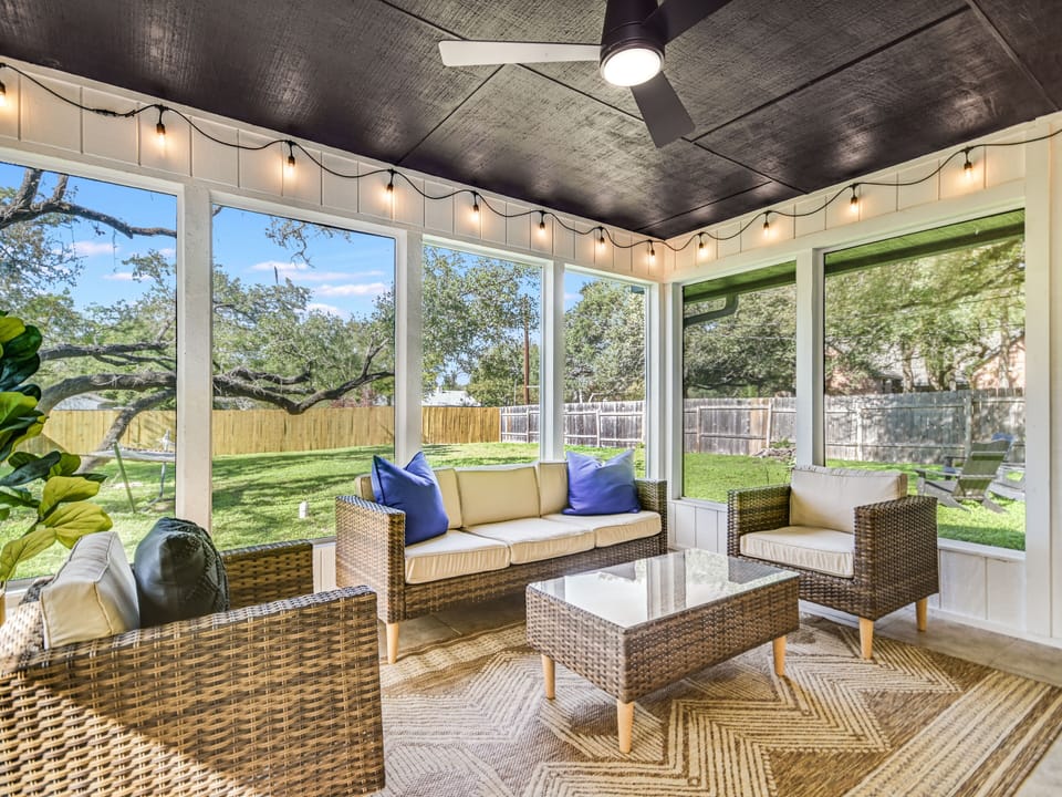 Screened in porch
