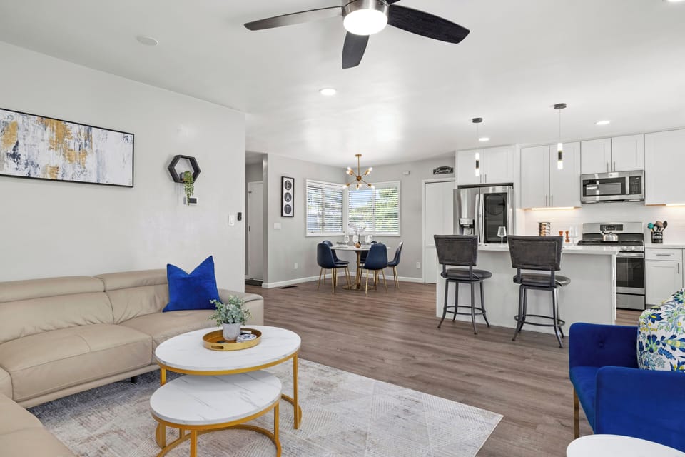 The open main social area lets everyone feel together when relaxing indoors
