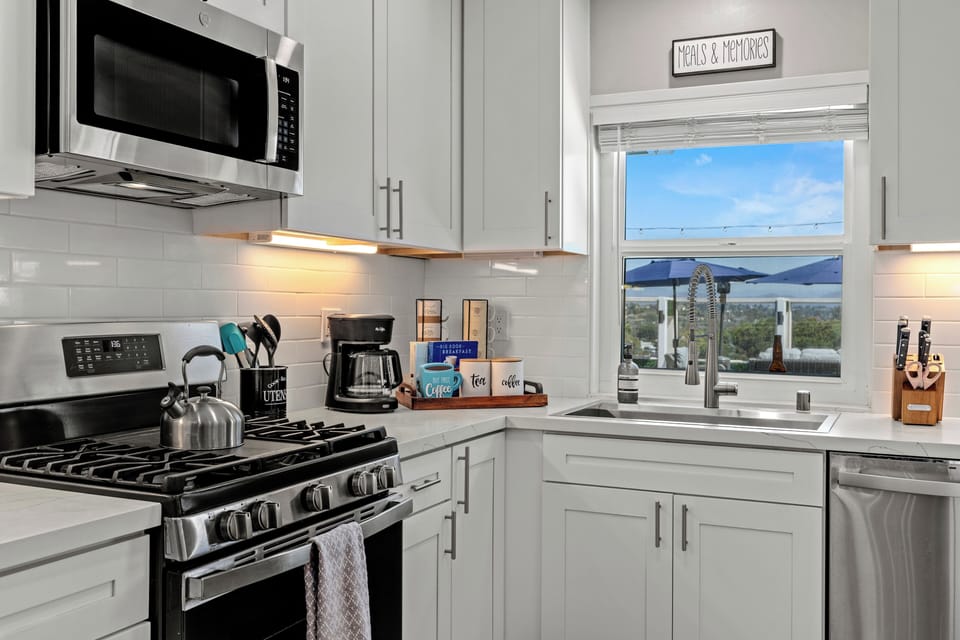 Bright, modern kitchen with a view. The perfect spot for your morning coffee
