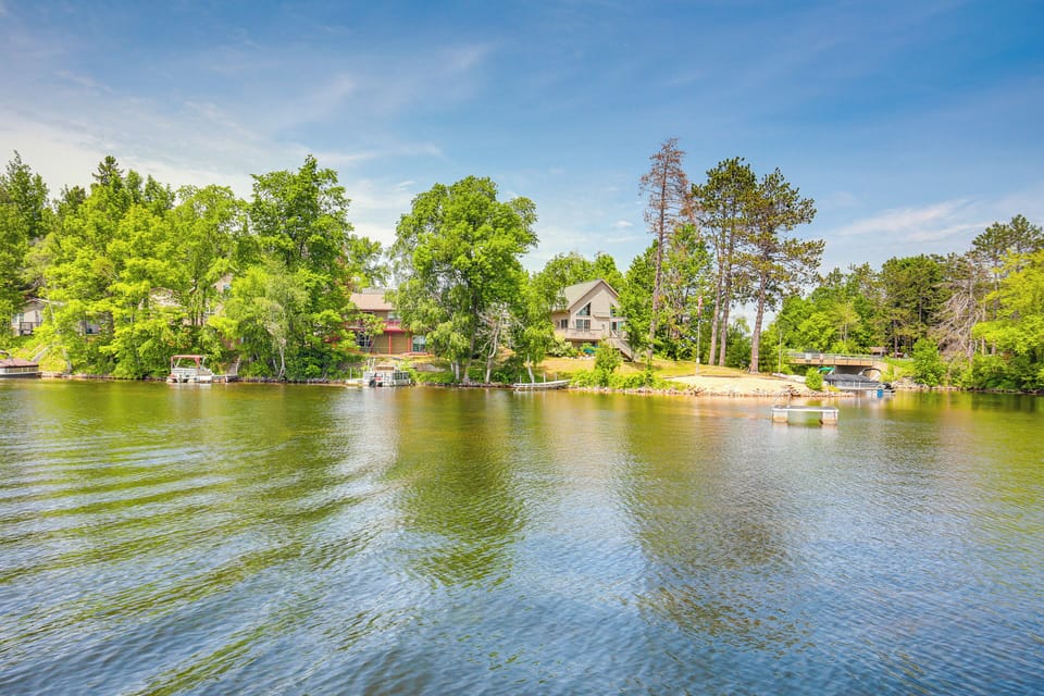 Lake Access | No A/C | Free Shared WiFi