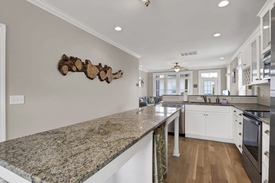 Great island for easy food prep