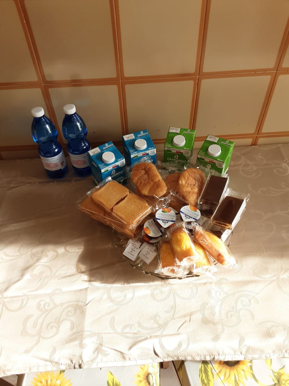 Breakfast meal