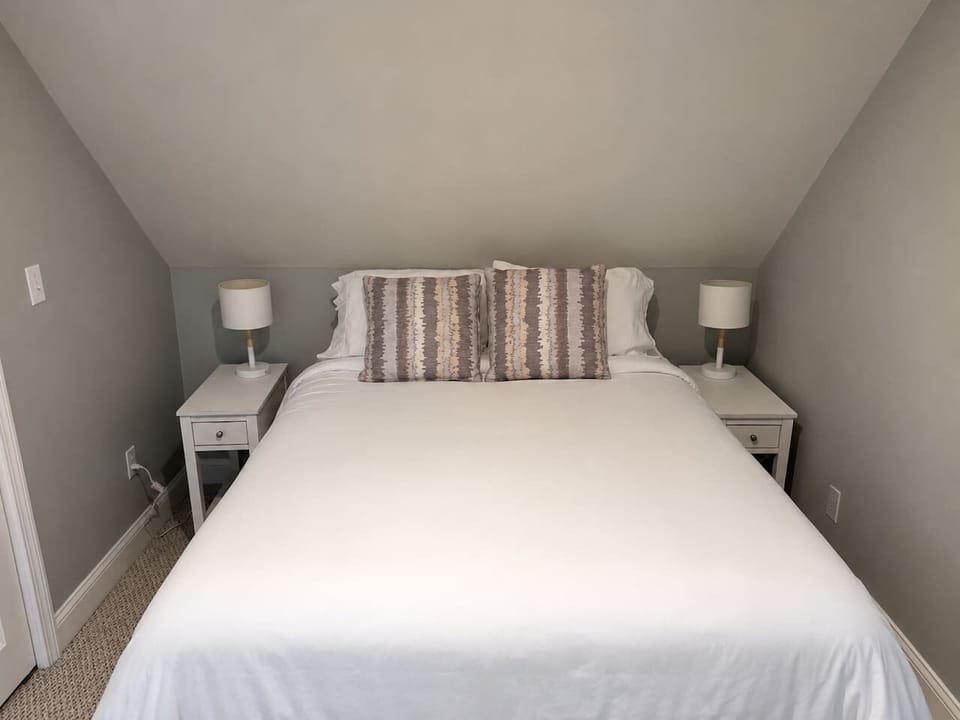 Queen Bed