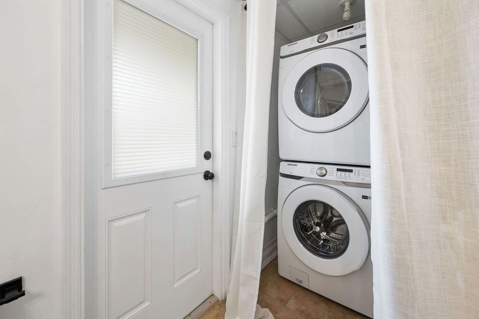 Washer & Dryer