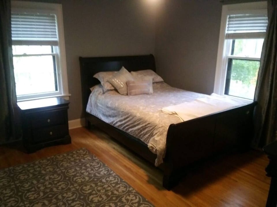 2nd Floor - Southwest Bedroom Queen Bed, Ceiling Fan, Dresser, Closet w/Mirror