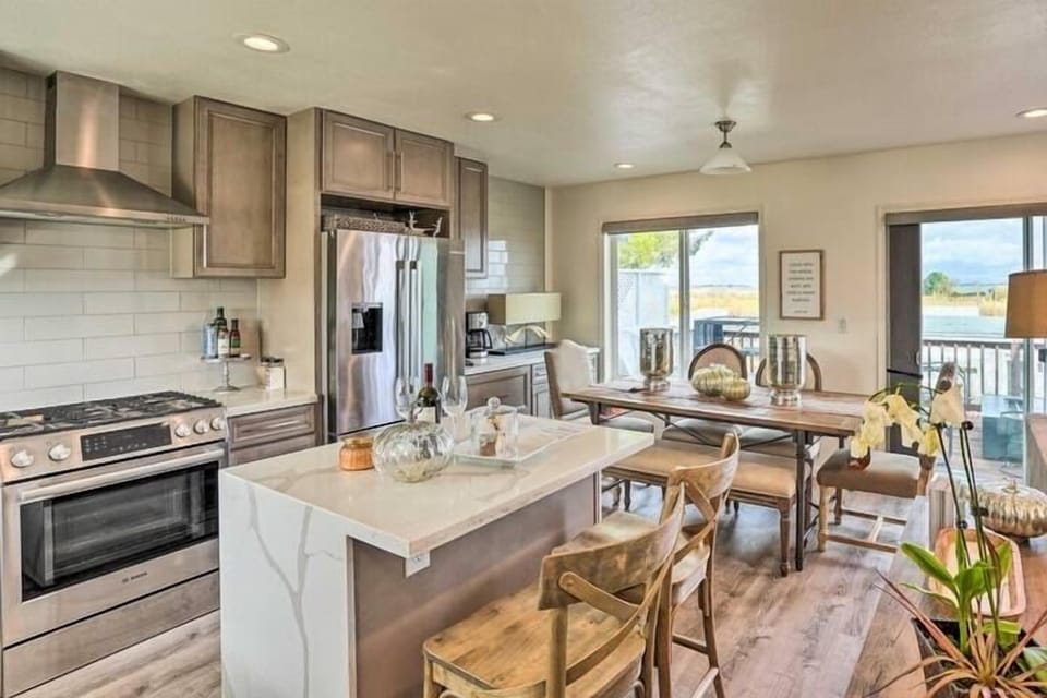 Main house kitchen and dining boat house