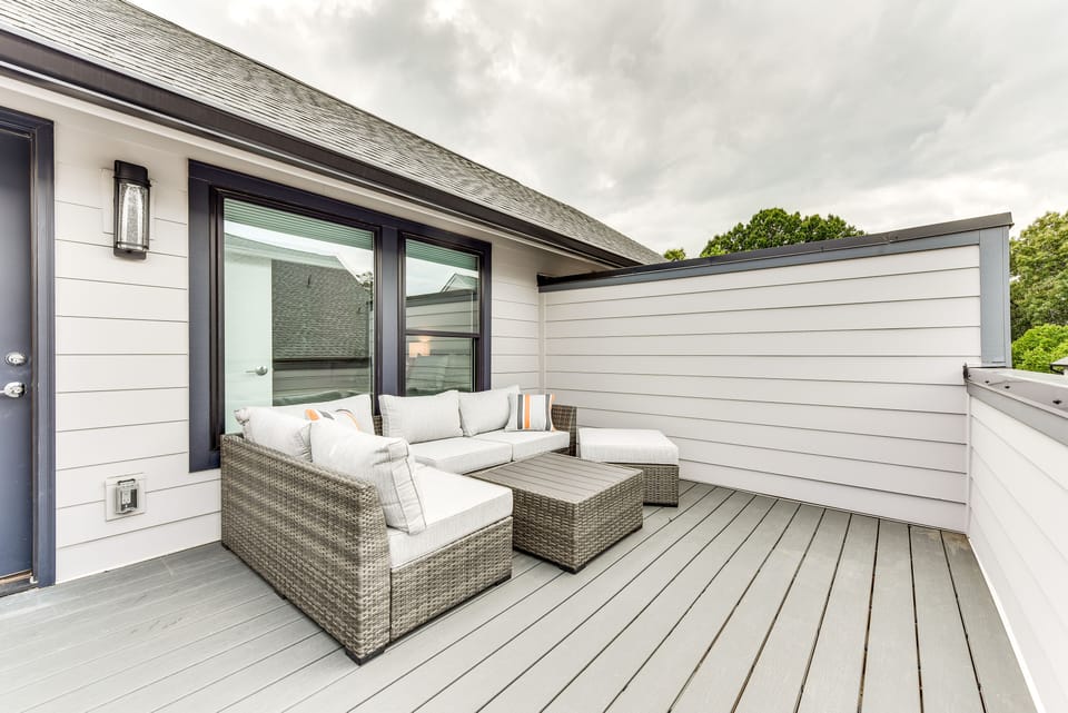 Rooftop Deck