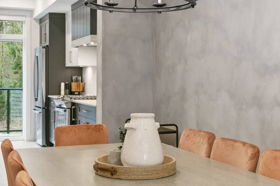 Dining area: Dining area is equipped with a 8-seats dining table.