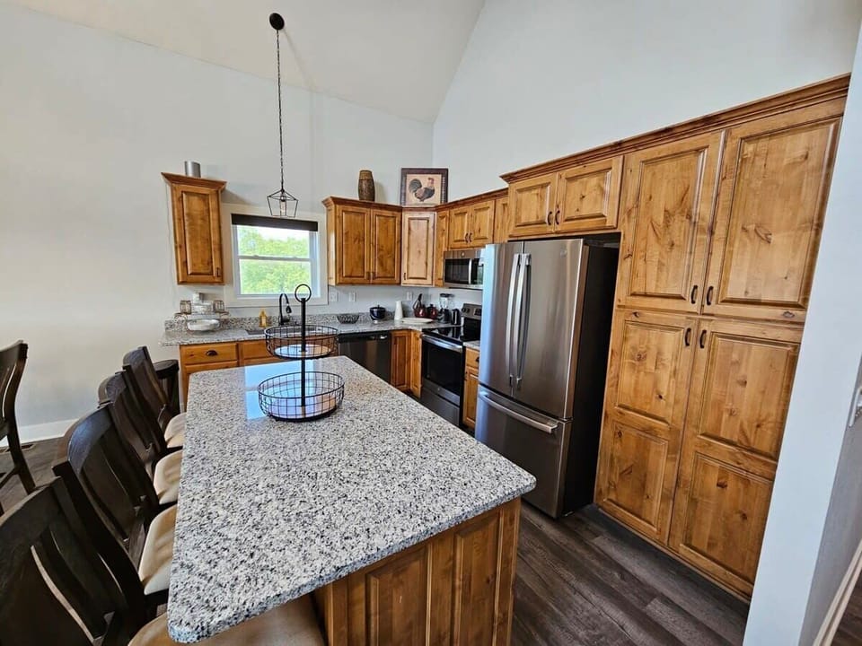 Breakfast Bar seats 4 people